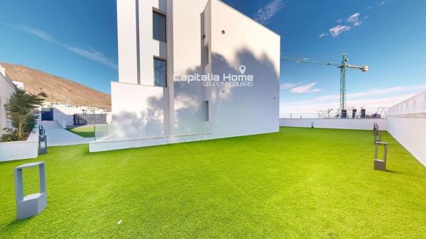 Chalet wolnostojący na sprzedaż w  Casa o chalet independiente en Avenida Barcelona, Balcón de Finestrat-Terra Marina, Finestrat, Finestrat photo 4