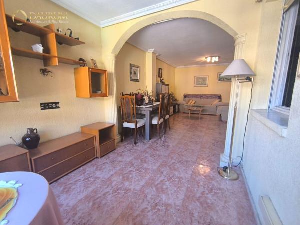 Квартира на продажу на  Piso en Calle Pantaleón Boné, Carolinas Altas, Alicante / Alacant, Аликанте / Алакант photo 4