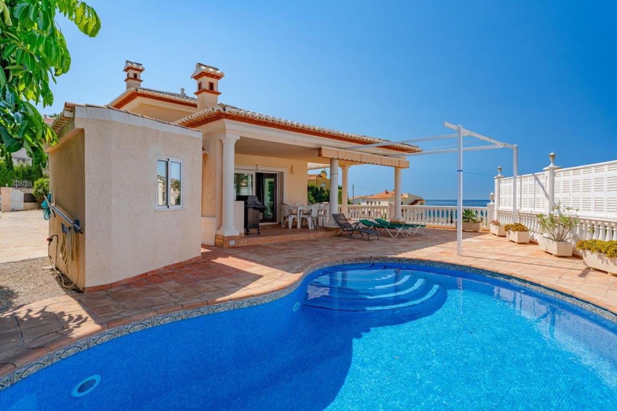 Продажа отдельного шале в Casa o chalet independiente en Canuta, Calpe, Кальпе photo 2