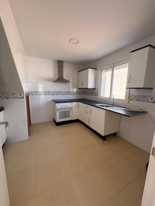 Продажа отдельного шале в  Chalet pareado en Pueblo Acantilado - Lanuza, El Campello, Эль Кампельо photo 5