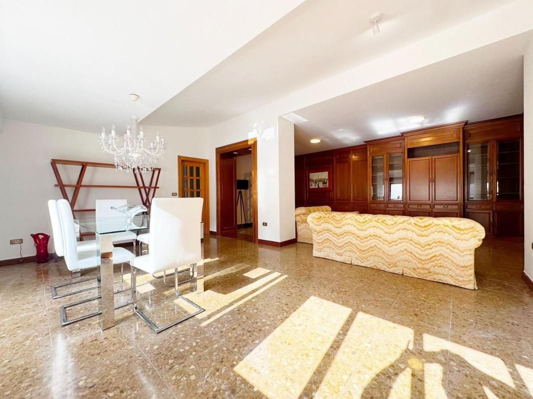Sprzedaż mieszkania w Piso en Centro Urbano, Denia, Dénia
photo 1