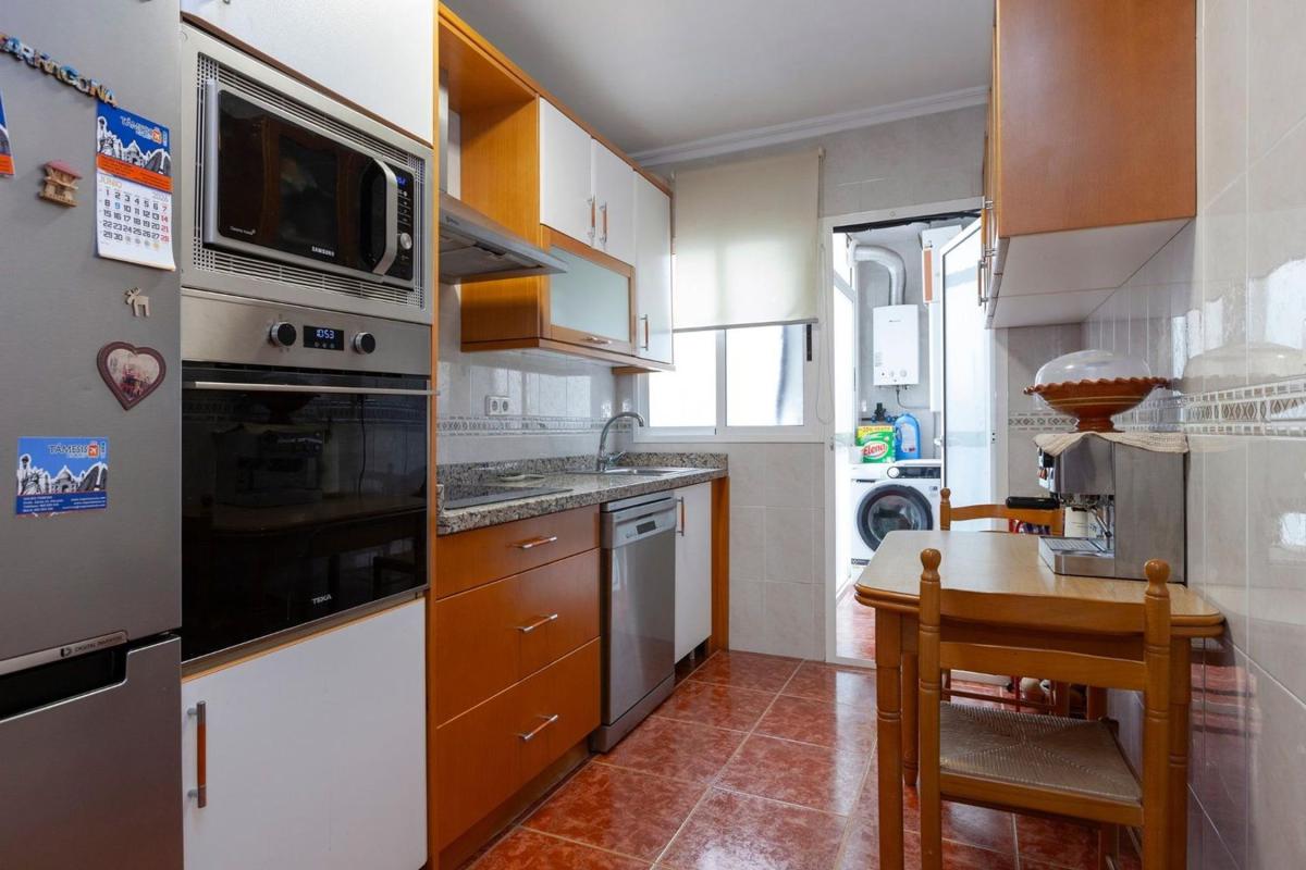 Продажа квартиры на Piso en Calle del Maestro Alonso, Carolinas Altas, Alicante / Alacant, Аликанте / Алакант
 photo 5