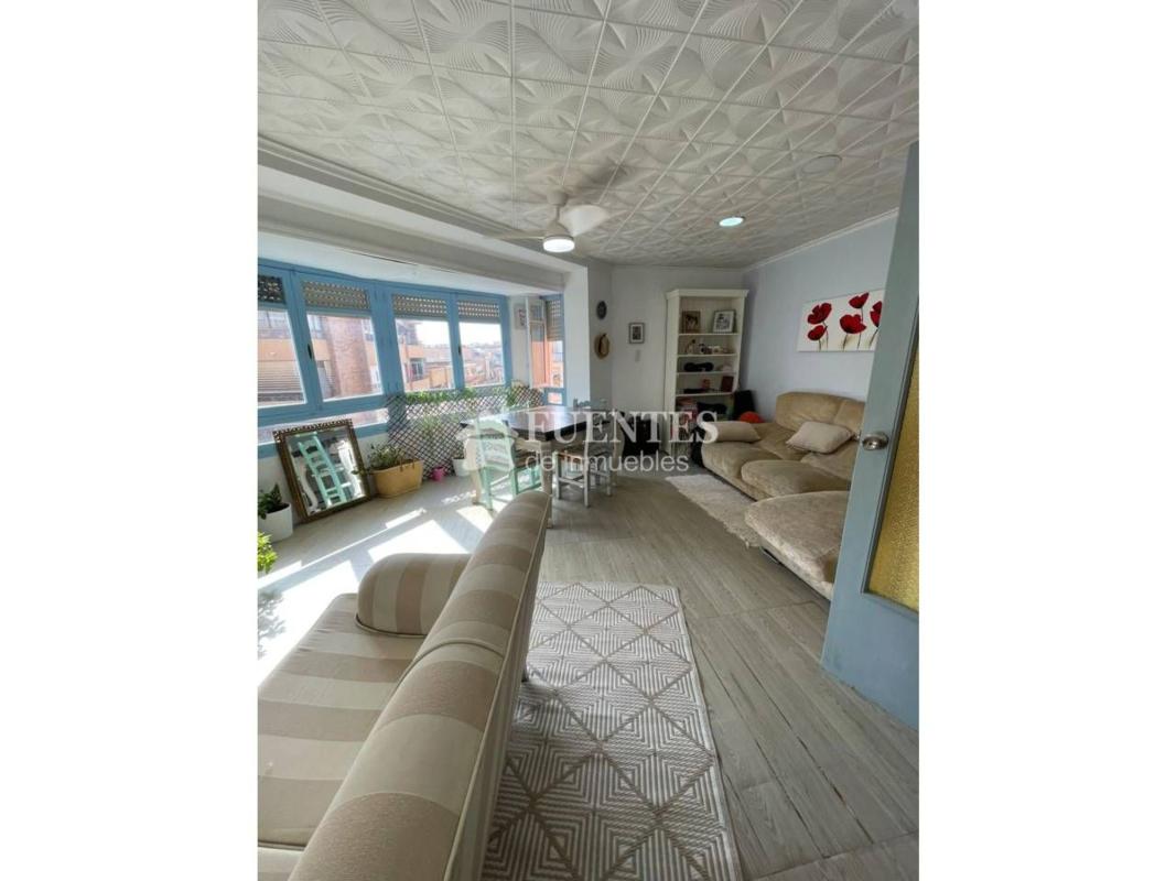 Venta de piso en Piso en Calle de Sant Mateu, Carolinas Altas, Alicante / Alacant, Alicante / Alacant
photo 1