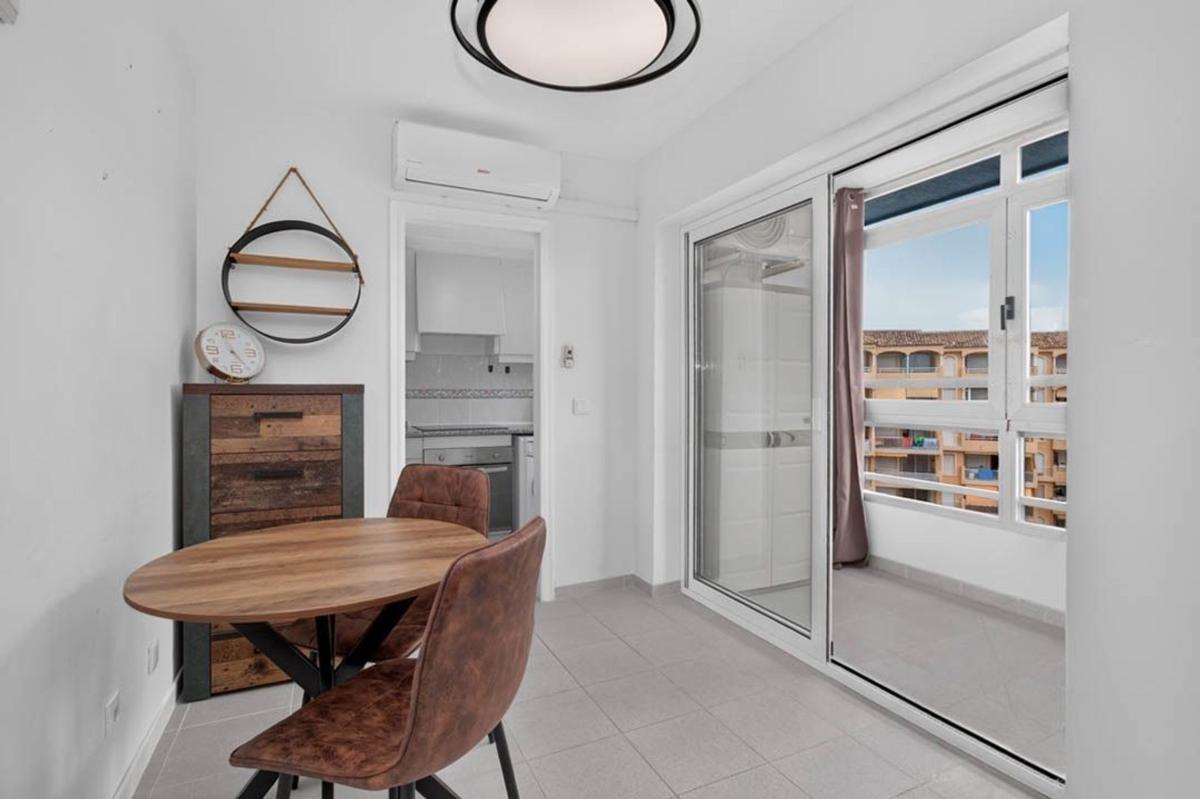 Продажа квартиры на Piso en Calpe Pueblo, Calpe, Кальпе
photo 1
