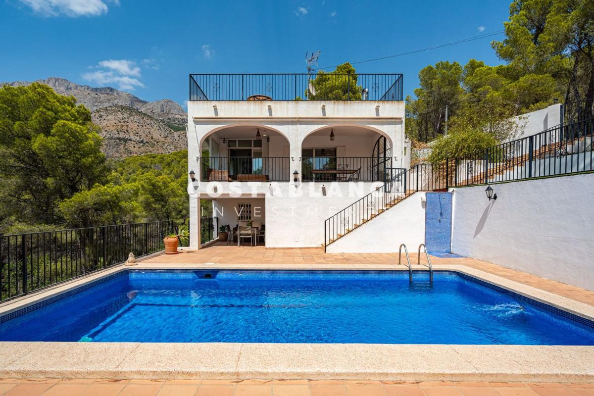 Sale of independent chalet in Casa o chalet en Calle Baladre, Altea la Vella, Altea, Altea
photo 3