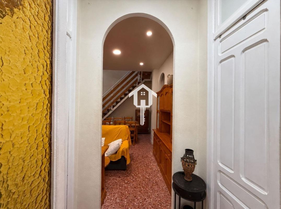 Sale of townhouse in Chalet adosado en Calle Espronceda, Carolinas Bajas, Alicante / Alacant , Alicante photo 4