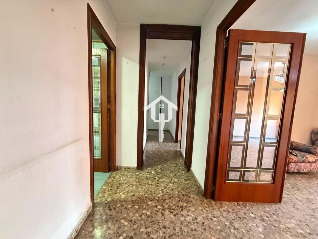 Venta de piso en Piso en Calle del Tucuman, Ensanche-Diputación, Alicante / Alacant, Alicante / Alacant
photo 2