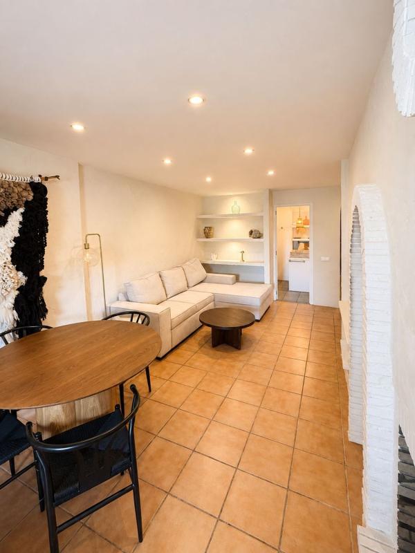 Продажа таунхауса в  Chalet adosado en Adrover, 8, Zona de Mascarat, Altea , Алтея photo 4
