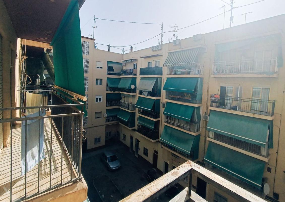 Продажа квартиры на Piso en Cat Daniel Jim.Cisneros, Carolinas Altas, Alicante / Alacant, Аликанте / Алакант
photo 3