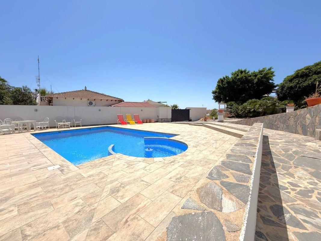 Sprzedaż niezależnego domku jednorodzinnego w Casa o chalet independiente en Blue Lagoon - Galán, San Miguel de Salinas, San Miguel de Salinas photo 2