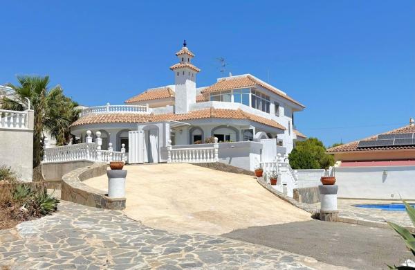 Chalet wolnostojący na sprzedaż w  Casa o chalet independiente en Blue Lagoon - Galán, San Miguel de Salinas, San Miguel de Salinas photo 4