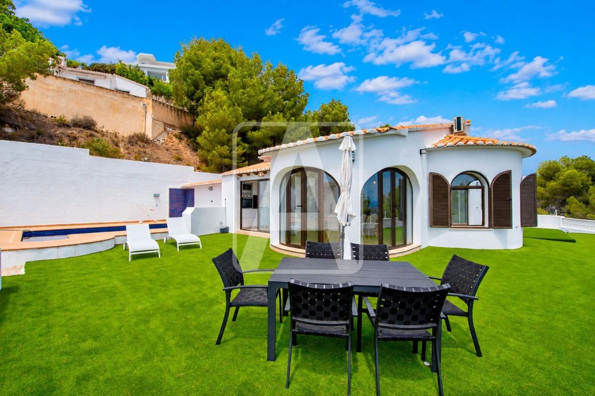 Venta de chalet independiente en Casa o chalet en Oltamar-Cucarres, Calpe, Calpe
photo 3