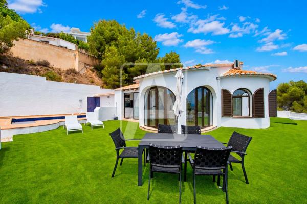 Chalet independiente en venta en Casa o chalet en Oltamar-Cucarres, Calpe, Calpe thumbnail 3