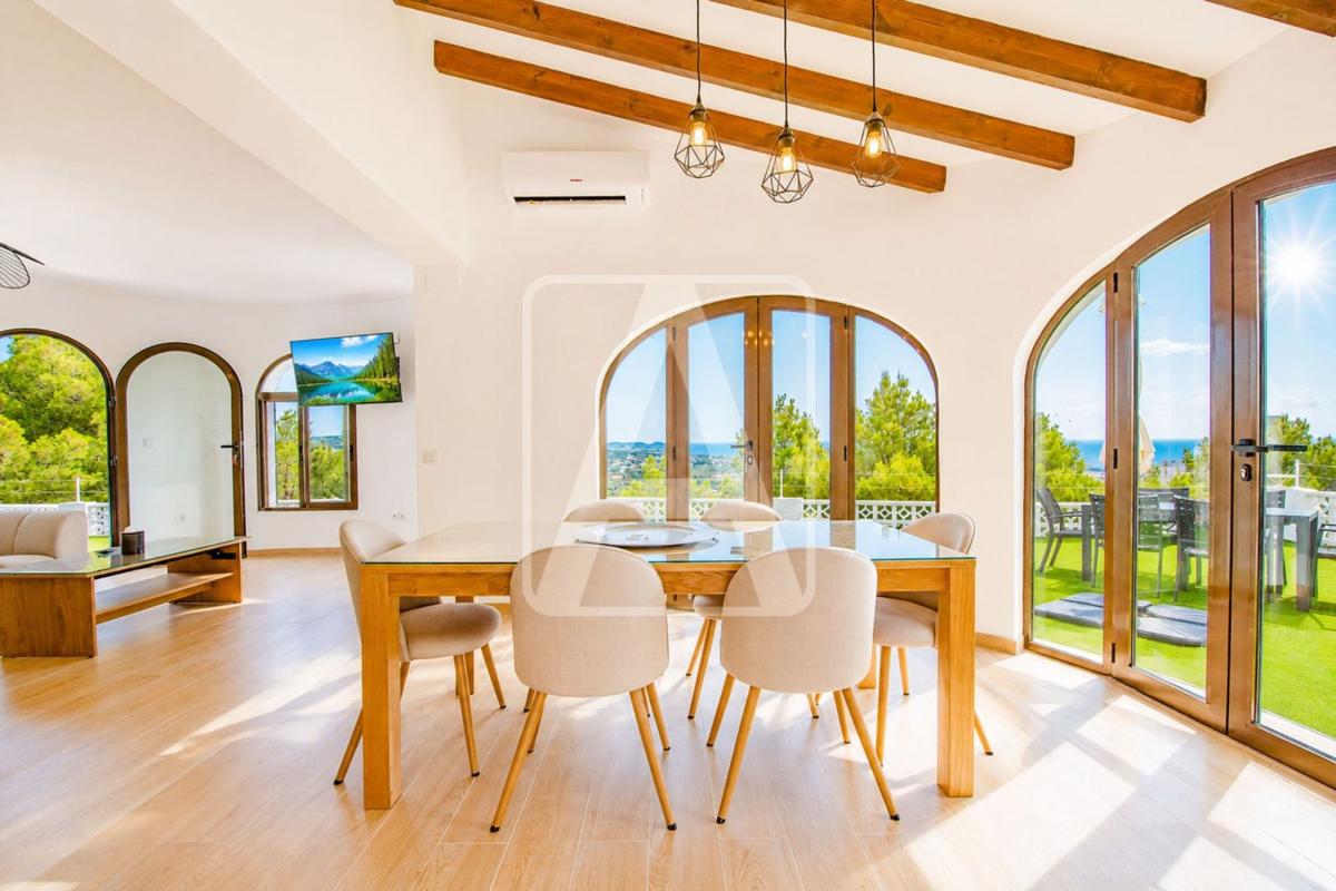 Venta de chalet independiente en Casa o chalet en Oltamar-Cucarres, Calpe, Calpe
photo 4