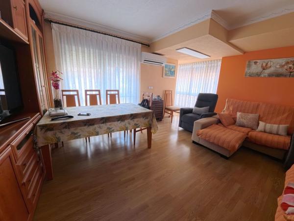 Venta de piso en Piso en Calle de la Primavera, Carolinas Altas, Alicante / Alacant, Alicante / Alacant
photo 1
