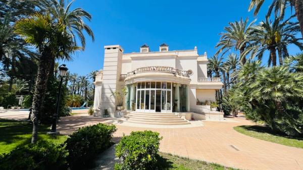 Dom szeregowy na sprzedaż w Chalet adosado en Centro, Elche / Elx , Elche / Elx thumbnail 2
