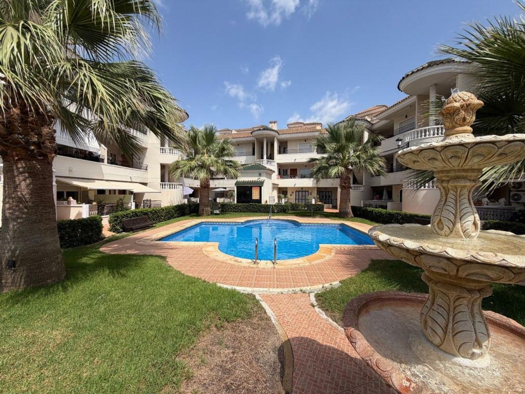 Venta de piso en Piso en Calle Marqués Cubas, Jacarilla, Jacarilla
photo 2