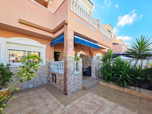 Частный шале на продаже в Casa o chalet independiente en Avenida Zaragoza, Gran Playa, Santa Pola, Санта Пола photo 1