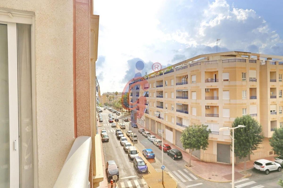 Sale of apartment in Piso en Avenida de las Américas, 5, Las Viñas, Guardamar del Segura, Guardamar del Segura
photo 2