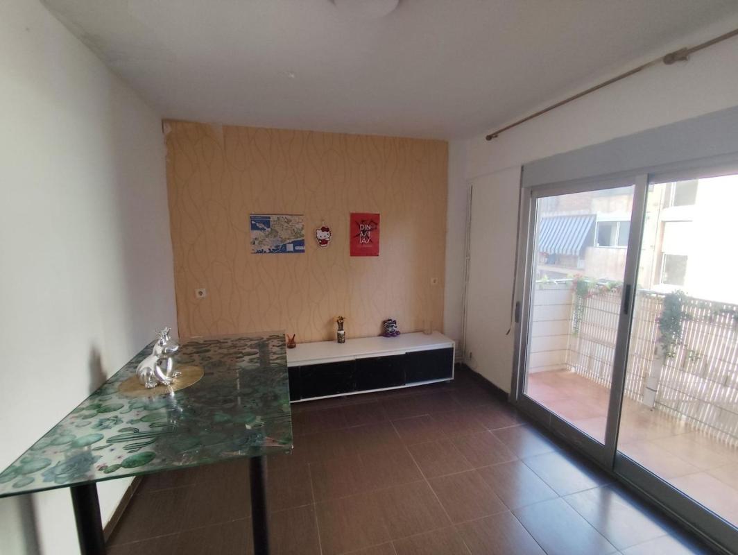 Продажа квартиры на Piso en Calle de la Metista, Colonia Requena - Virgen del Carmen, Alicante / Alacant, Аликанте / Алакант
photo 2