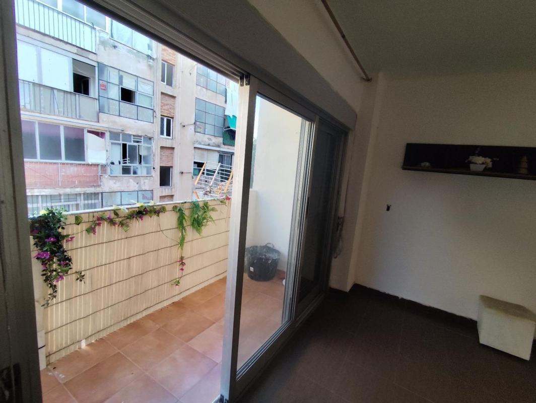 Продажа квартиры на Piso en Calle de la Metista, Colonia Requena - Virgen del Carmen, Alicante / Alacant, Аликанте / Алакант
photo 4