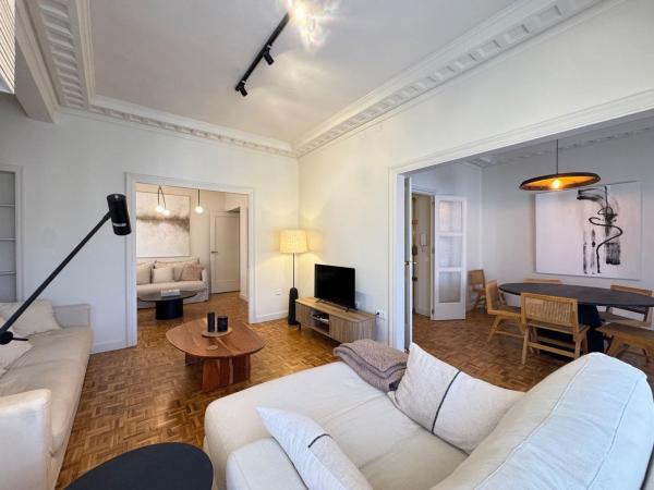 Venta de piso en Piso en Casco Histórico-Santa Cruz, Alicante / Alacant, Alicante / Alacant
photo 1