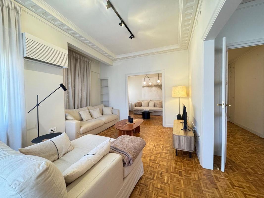 Venta de piso en Piso en Casco Histórico-Santa Cruz, Alicante / Alacant, Alicante / Alacant
 photo 2