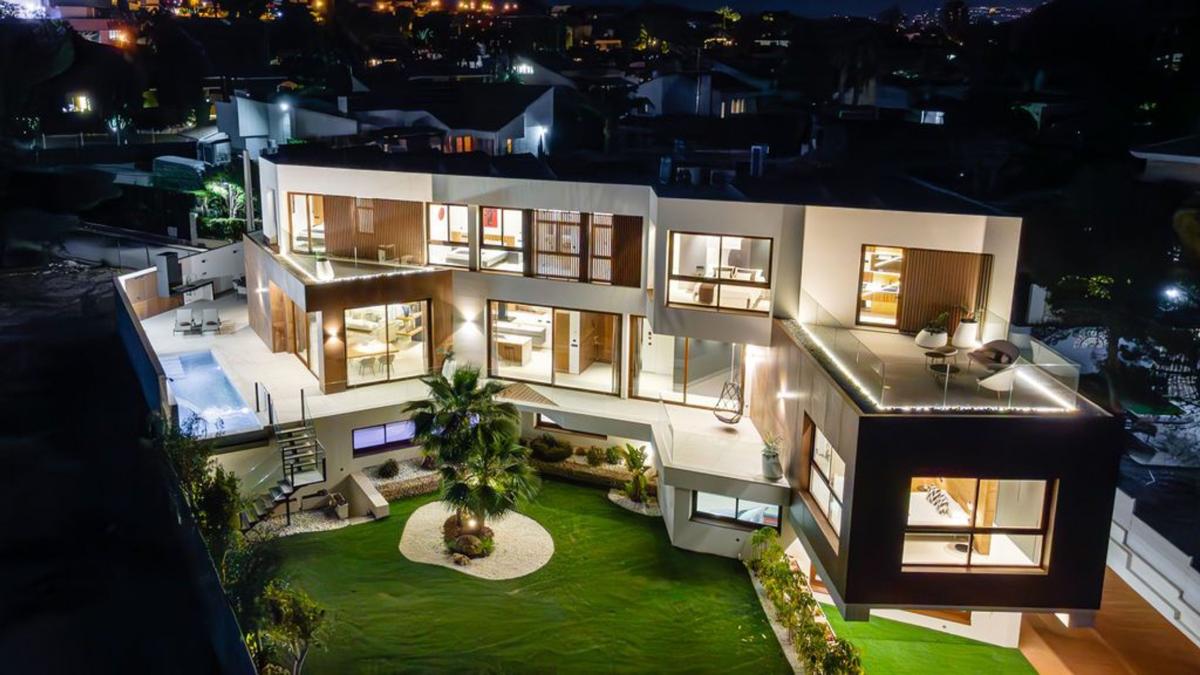 Продажа отдельного шале в  Casa o chalet independiente en Marxassos, 3, Pueblo Levante, Benidorm, Бенидорм photo 2