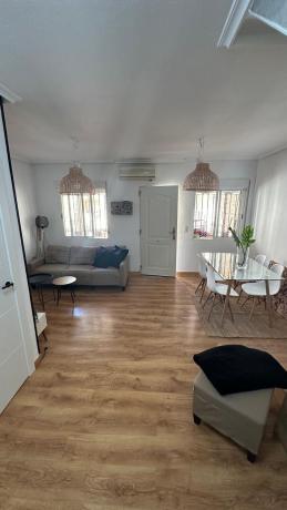 Chalet adosado en venta en  Chalet adosado en Playa Flamenca, Orihuela , Orihuela photo 4