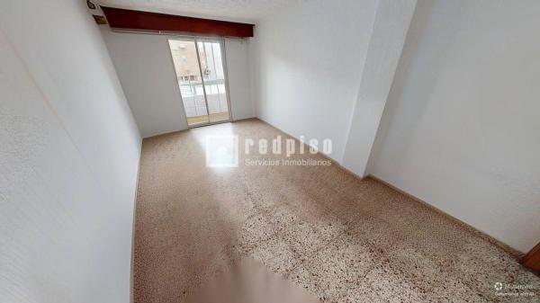 Piso en venta en Piso en Pasaje Virgen de la Fuensanta, Tómbola - Rabasa, Alicante / Alacant, Alicante / Alacant photo 1