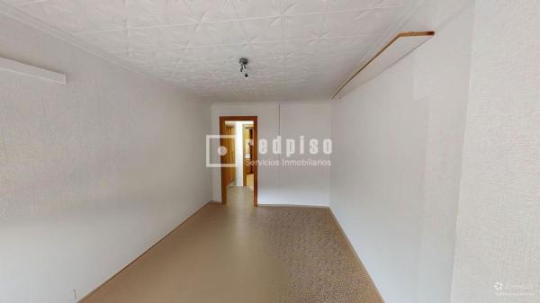 Piso en venta en Piso en Pasaje Virgen de la Fuensanta, Tómbola - Rabasa, Alicante / Alacant, Alicante / Alacant thumbnail 2