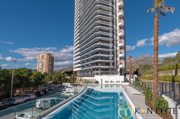 Venta de piso en Piso en Calle Presidente Adolfo Suárez, Pueblo Poniente, Benidorm, Benidorm
thumbnail 2