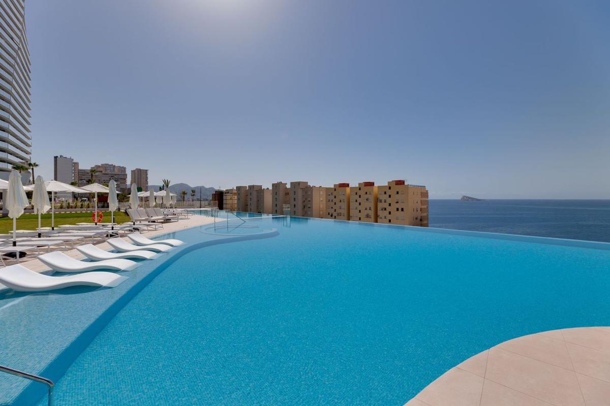 Venta de piso en Piso en Calle Brasil, 1, Playa de Poniente, Benidorm, Benidorm
photo 1
