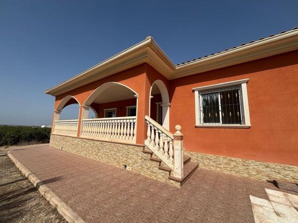 Chalet wolnostojący na sprzedaż w  Casa o chalet independiente en Las Bayas-Asprillas, Elche / Elx, Elche / Elx photo 4