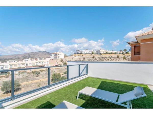 Chalet wolnostojący na sprzedaż w Casa o chalet independiente en Avenida Barcelona, Balcón de Finestrat-Terra Marina, Finestrat, Finestrat thumbnail 2