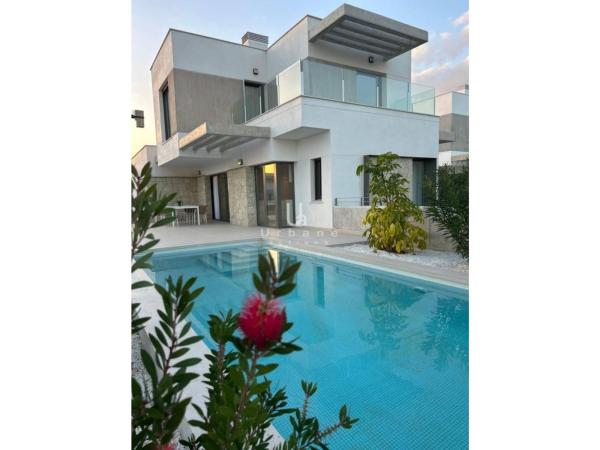Casa o chalet independiente en Calle Berlin, Golf Bahía, Finestrat photo 1
