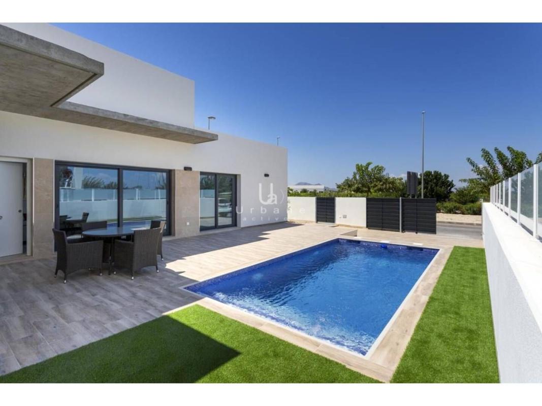 Venta de chalet independiente en Casa o chalet en Calle Manuel de Falla, Daya Nueva, Daya Nueva
photo 4