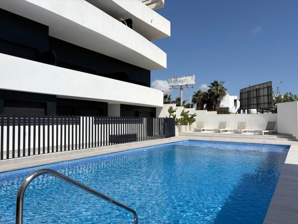 Chalet adosado en venta en  Chalet adosado en Calle els Claramunt s/n, Urbanizaciones, Guardamar del Segura , Guardamar del Segura photo 3