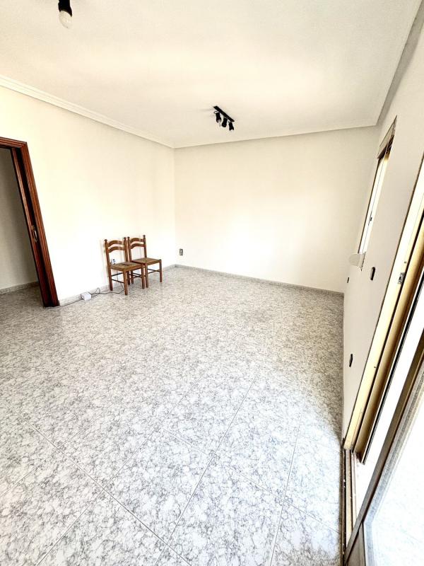 Venta de piso en Piso en Calle Victoria Kent, 1989, San Crispín, Elche / Elx, Elche / Elx
photo 5