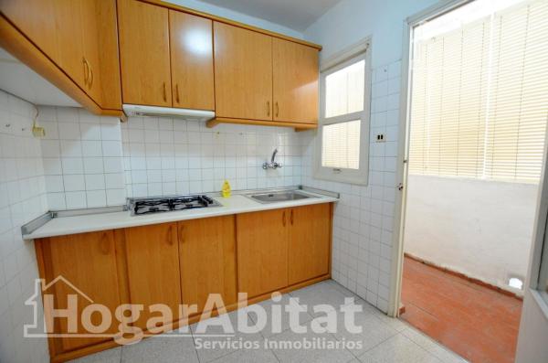 Venta de piso en Piso en Calle del Catedrático Daniel Jiménez de Cisneros, Carolinas Altas, Alicante / Alacant, Alicante / Alacant
 photo 4