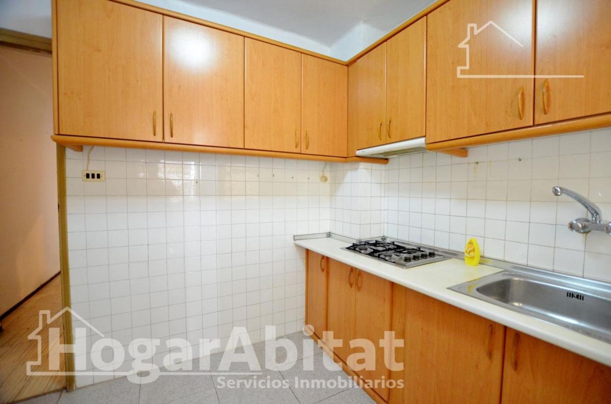 Продажа квартиры на Piso en Calle del Catedrático Daniel Jiménez de Cisneros, Carolinas Altas, Alicante / Alacant, Аликанте / Алакант
photo 5