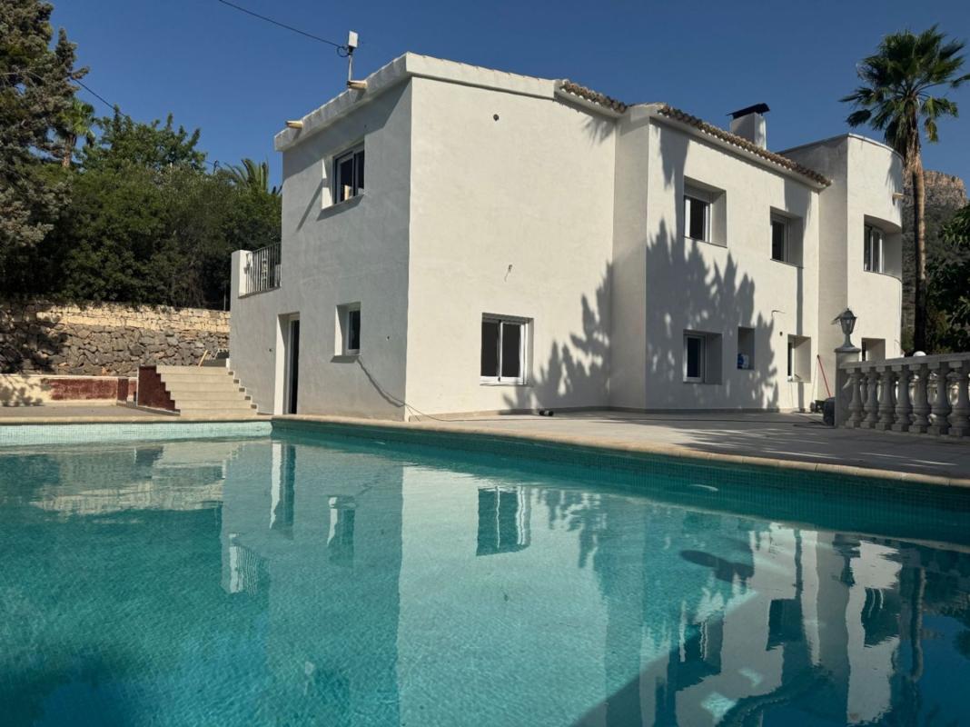 Продажа отдельного шале в Casa o chalet en Maryvilla, Calpe, Кальпе photo 1