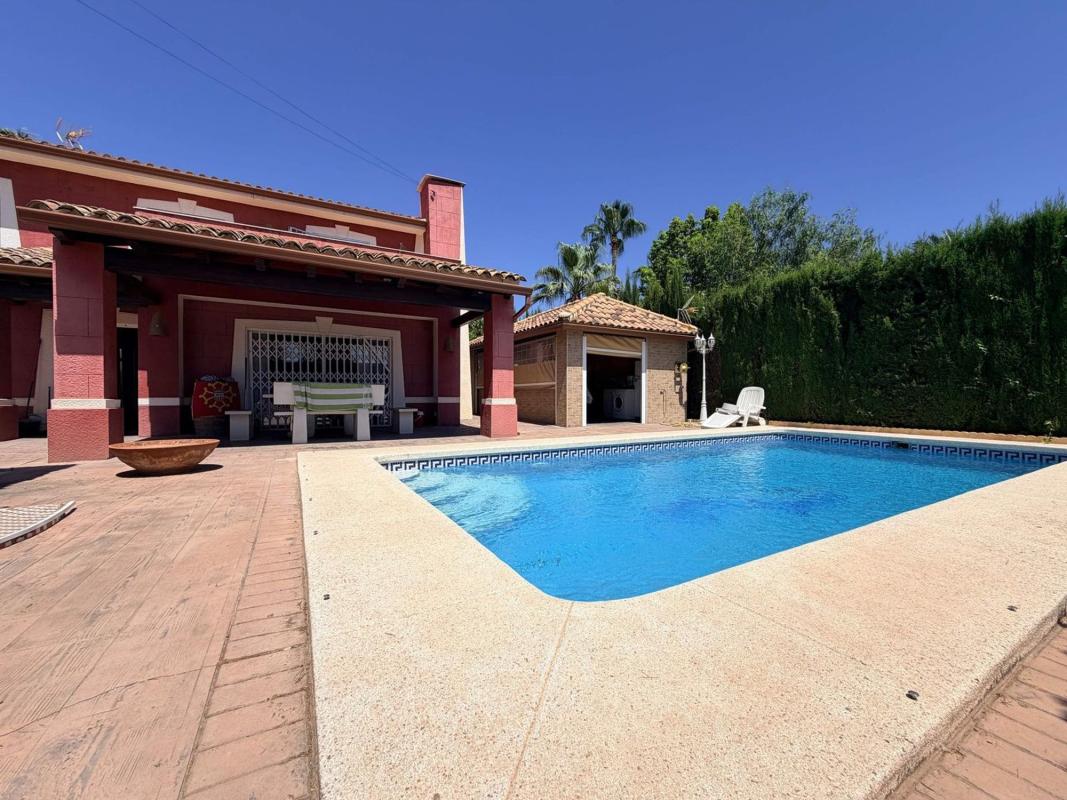 Sprzedaż niezależnego domku jednorodzinnego w  Casa o chalet independiente en Pueblo Levante, Benidorm, Benidorm photo 5