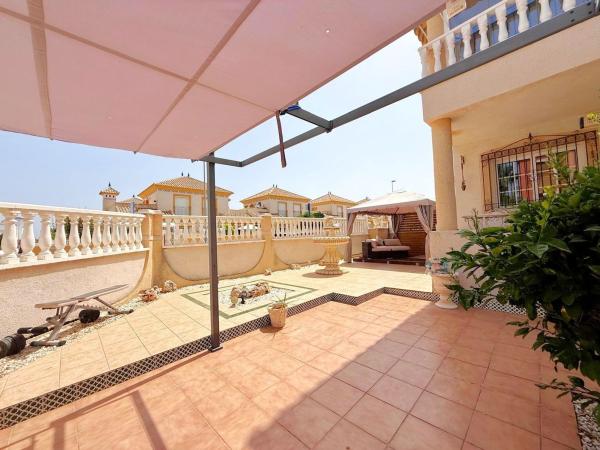 Sale of flat in Piso en Villamartín, Orihuela, Orihuela
 photo 1