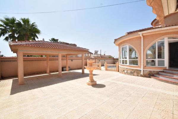 Independent chalet for sale in Casa o chalet en Centro de la Ciudad Quesada, Rojales, Rojales
 photo 4