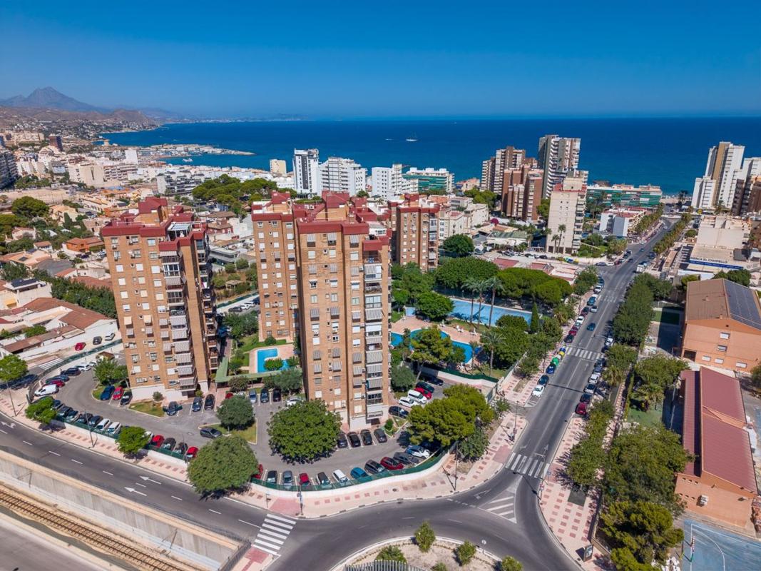 Sprzedaż mieszkania w Piso en Avenida Ausiàs March, 6, Campello Playa, El Campello, El Campello
 photo 3