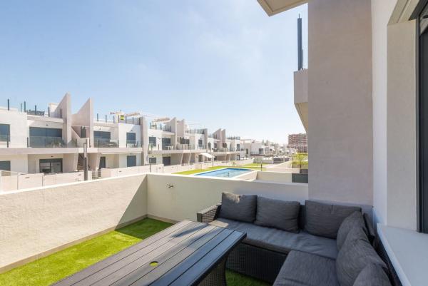 Sale of flat in Piso en Calle Sorozabal, Centro, San Miguel de Salinas, San Miguel de Salinas
 photo 4