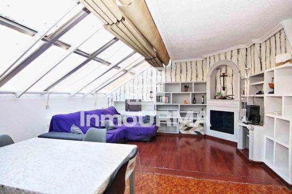 Аттик на продажу в  Ático en Calle de Martínez de Velasco, Carolinas Bajas, Alicante / Alacant, Аликанте / Алакант photo 1