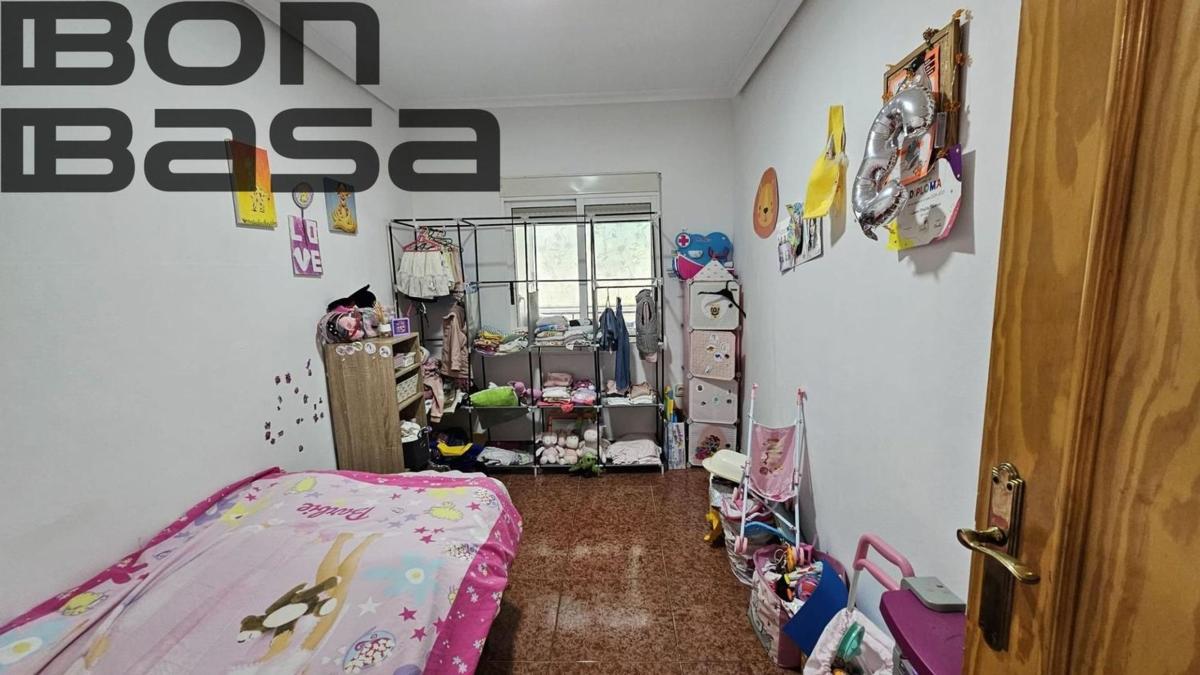 Sale of apartment in Piso en Calle Valle Inclán, Virgen del Remedio - Parque lo Morant, Alicante / Alacant, Alicante
photo 4
