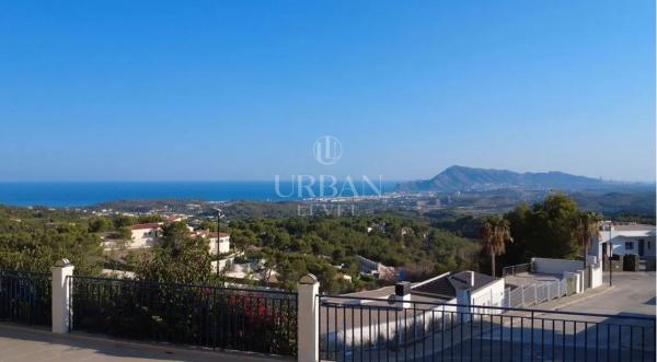 Chalet wolnostojący na sprzedaż w  Casa o chalet independiente en Altea la Vella, Altea, Altea photo 2